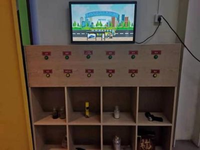 System doświadczania wyświetlania przedmiotów zabronionych w transporcie publicznym